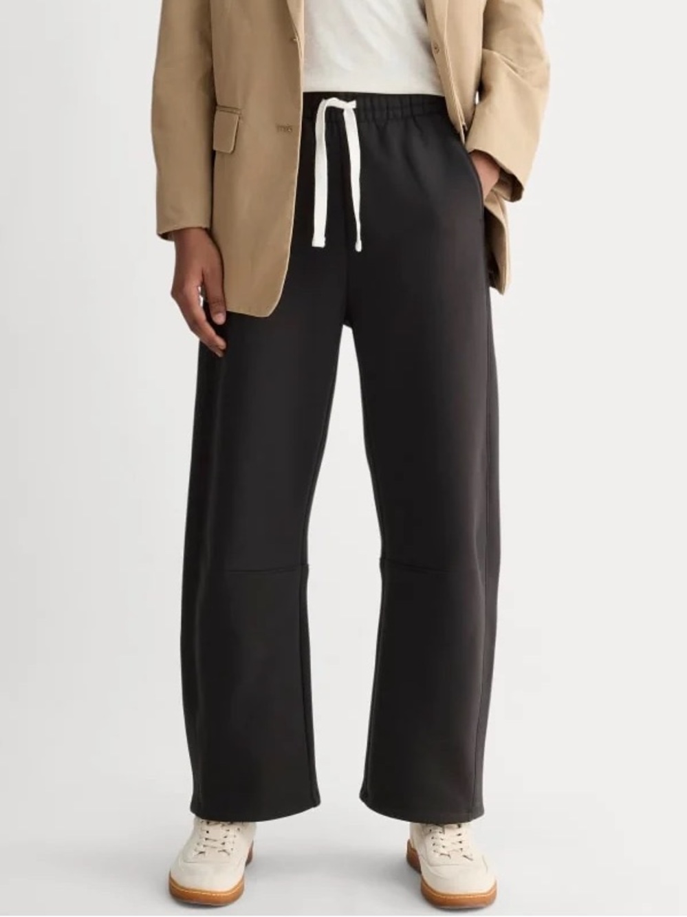 Everlane luxe fleece barrel sweatpant S black elevated basic modern timeless